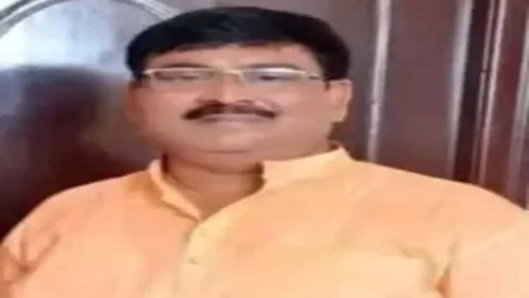 खुद पर 50 लाख की रिश्वत का आरोप साबित होने पर जिलाध्यक्ष ने पार्टी में फैले भ्रष्टाचार की खोली पोल