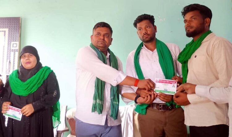 मांगे पूरी न हुई तो डीएम कार्यालय का घेराव करेगा संगठन: शाहिद