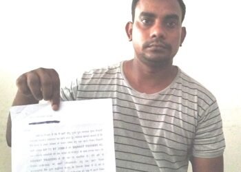 नया आटो रिक्शा खरीदने पर मिला धोखा, एसपी से लगाई गुहार