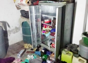 सूने घर का ताला तोड़कर जेवरात व नगदी चोरी