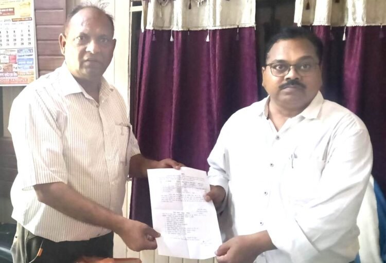 नवांगत बीडीओ ने संभाला बहुआ ब्लाक का कार्यभार