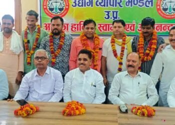 दिनेश प्रसाद बने नगर व्यापार मंडल के अध्यक्ष