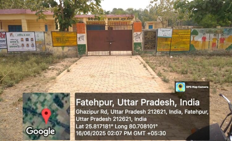 करसवां गांव के मिनी सचिवालय में लटक रहा ताला, ग्रामीण हो रहे परेशान