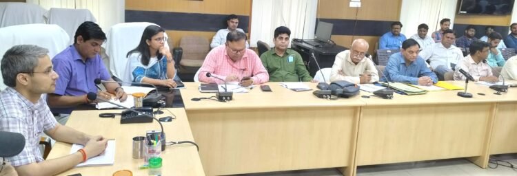 – निर्माणाधीन परियोजनाओं के कार्य में तेजी लाने के दिए निर्देश