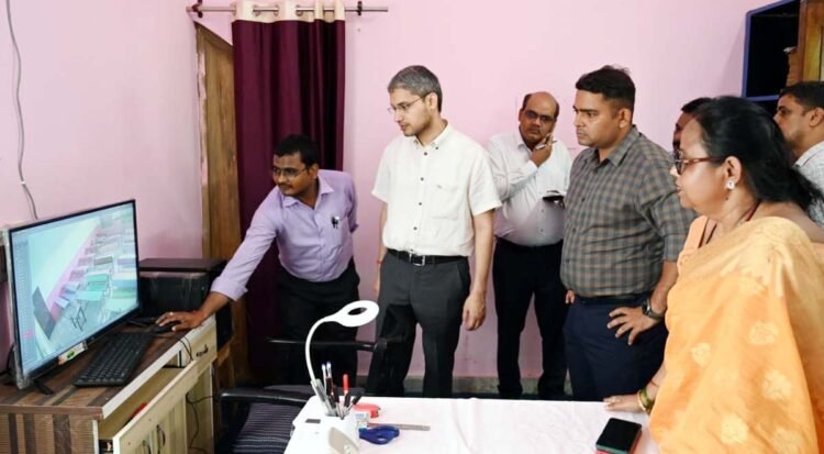 डीएम व एसपी ने परीक्षा केन्द्रों का लिया जायजा