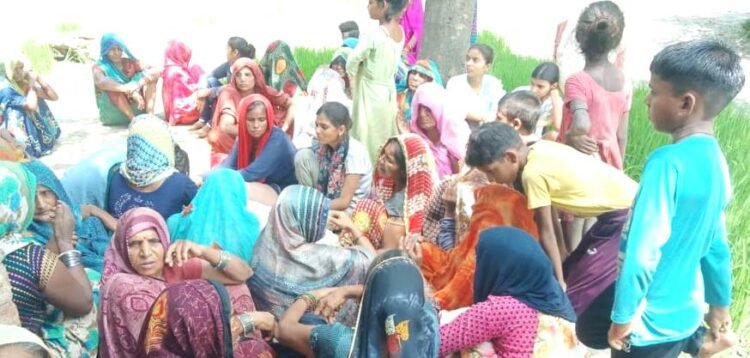 नहर पुल की रेलिंग में बैठा युवक गिरा, मौत