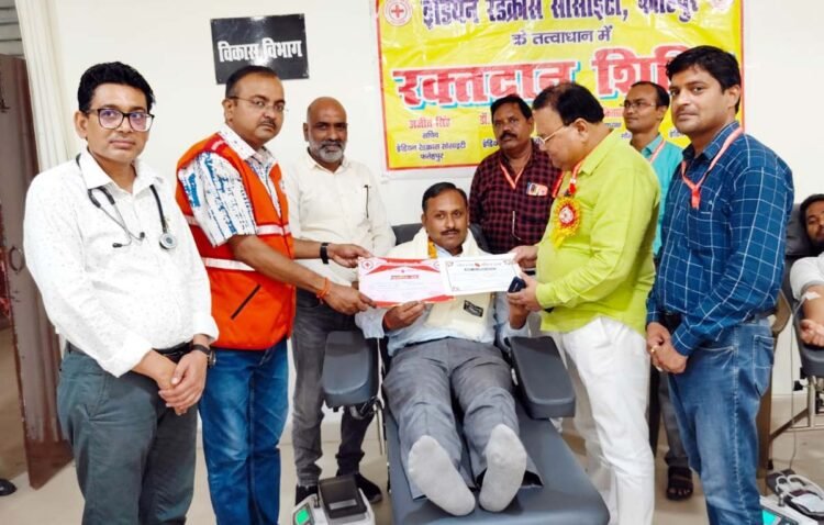 रक्तदान शिविर का एसडीएम व सीएमओ ने किया शुभारंभ