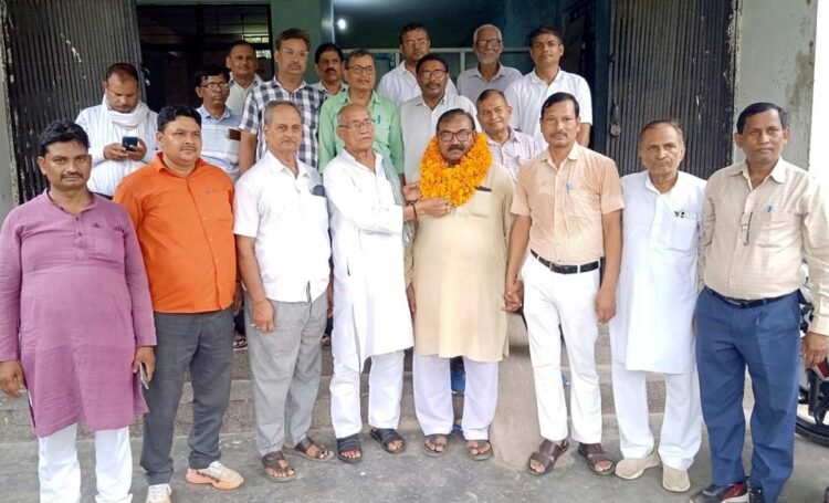 माध्यमिक शिक्षक संघ के प्रयागराज मंडल अध्यक्ष का हुआ स्वागत