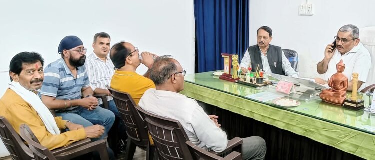 व्यापारियों की पीड़ा सुन चेयरमैन ने दिए पांच शौचालय