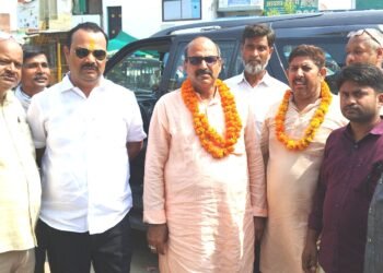 प्रदेश अध्यक्ष का कोटेदारों ने जनपद आगमन पर किया जोरदार स्वागत