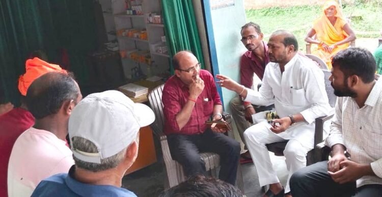 बिजली की समस्या को लेकर कांग्रेस ने उपखंड अधिकारी का किया घेराव