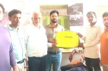 ट्रैक्टर एजेंसी में आधुनिक तकनीक से कृषि उत्पादन के बताए गए गुर