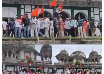 फतेहपुर में मकबरे में तोड़फोड़ का मामला