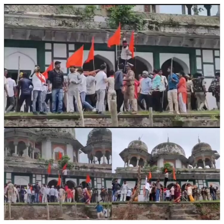 फतेहपुर में मकबरे में तोड़फोड़ का मामला