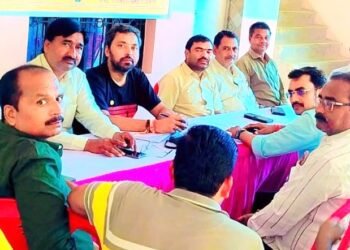 उत्तम उद्योग व्यापार मंडल की बैठक में व्यापारियों की समस्याओं पर चर्चा 