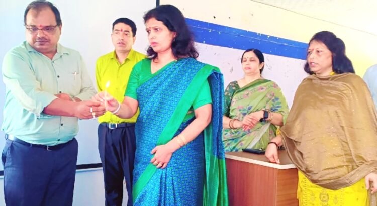 महिला महाविद्यालय मेें अंकुरण प्रेरणा कार्यक्रम का शुभारम्भ     