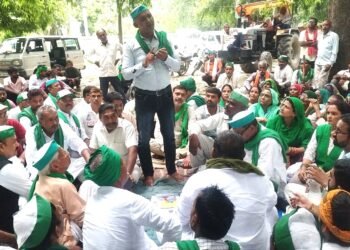 भाकियू टिकैत गुट की मासिक बैठक में खाद मुद्दा छाया रहा