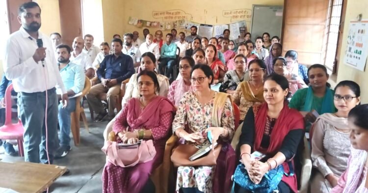 प्रशिक्षण में दक्ष होकर बच्चों का भविष्य सवारें गुरुजन: बीईओ