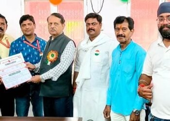 32 लोगों ने स्वैच्छिक रक्तदान कर वीर सपूतों को किया नमन