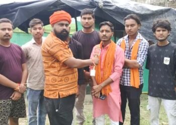 बजरंग सेना ने अवैध मांस की दुकान कराई बंद