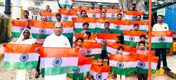 नगर पंचायत किशनपुर में निकाली गई तिरंगा यात्रा