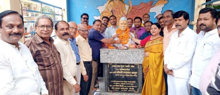 झंडा गीत रचयिता श्यामलाल गुप्ता पार्षद का मनाया जन्म दिवस