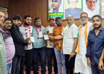 पांच सक्रिय युवा नेताओं ने थामा कांग्रेस का दामन