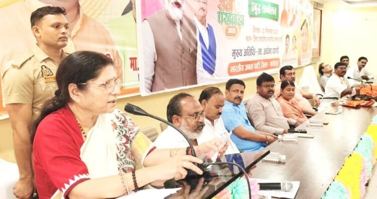 बुद्ध वर्ग समाज को दिशा देने में सक्षम व अग्रणी, अर्चना पांडेय