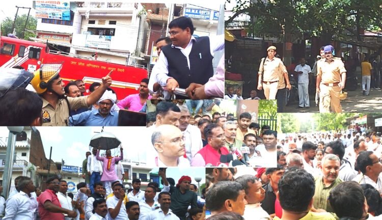 सरदार सेना के कार्यकर्ताओं ने किया प्रदर्शन, डीएम व एसपी से हुई वार्ता