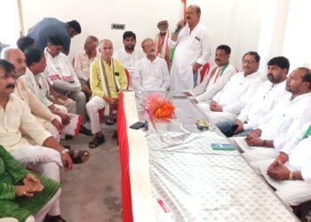 जिला कांग्रेस कमेटी की मासिक समीक्षा बैठक संपन्न