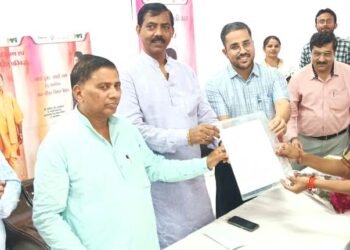 विधायक व सीडीओ ने नवनियुक्त अनुदेशको को बांटे नियुक्ति पत्र  