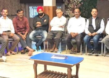 चोरी का सही से खुलासा न होने पर व्यापारी आक्रोशित