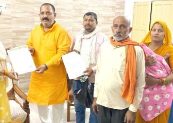 भाजपा नेता ने की श्रम विभाग में हो रही अवैध वसूली की शिकायत