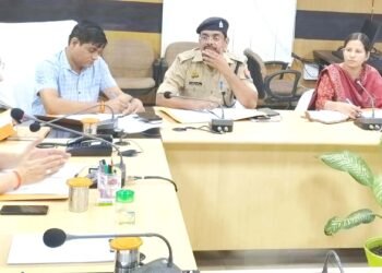 ग्राम और न्याय पंचायत में मिशन शक्ति कार्यक्रम कर महिलाओं को करे जागरूक: डीएम