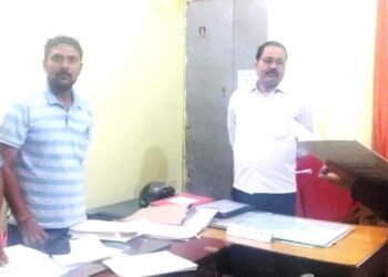 मुख्य विकास अधिकारी ने विकास भवन का किया औचक निरीक्षण