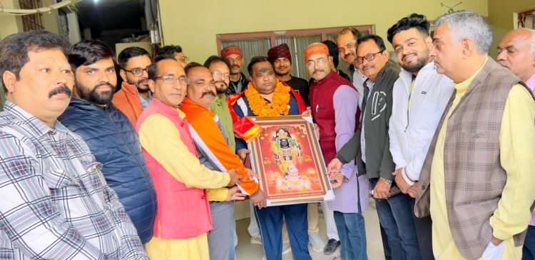 कार्यकर्ताओं ने भाजपा के नवनियुक्त जिलाध्यक्ष अन्नू श्रीवास्तव का किया स्वागत