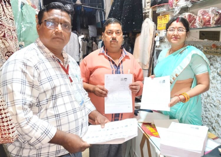 अगर मतदाता घर पर न मिले, तो दी जाएगी नोटिस