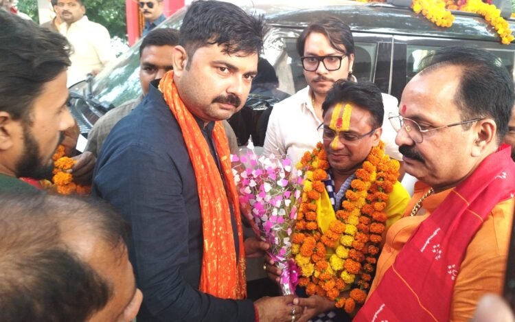 फतेहपुर पहुंचे दैतापति भवानी दास जी महाराज, भूमि पूजन में लेंगे भाग