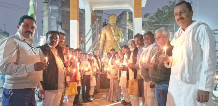 दिल्ली कार ब्लास्ट को लेकर कांग्रेस ने निकाला कैंडल मार्च