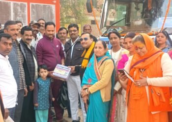 जहानाबाद से अयोध्या ध्वजारोहण कार्यक्रम के लिए जत्था रवाना