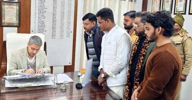 बांग्लादेश में हिंदुओं पर हो रहे अत्याचार पर संघ नाराज