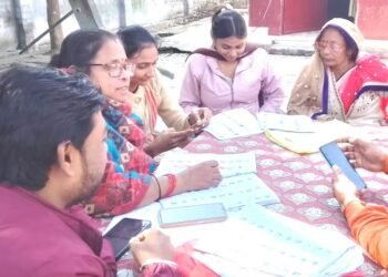 मानदेय वृद्धि को लेकर सरकार की नीतियों पर जताई नाराज़गी