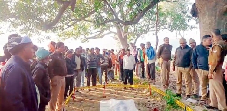 दोहरा हत्याकांड: भाभी व एक युवक की चाकू से की हत्या