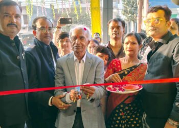 समाजसेवी ने जावा येझदी शोरूम का किया शुभारंभ