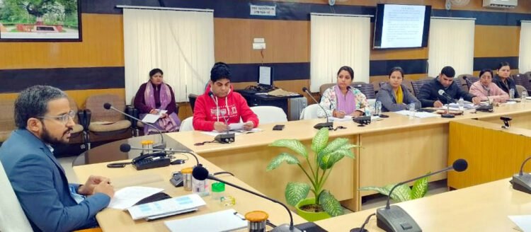 बचपन डे केयर के छात्रों का नियमित कराएं स्वास्थ्य परीक्षण