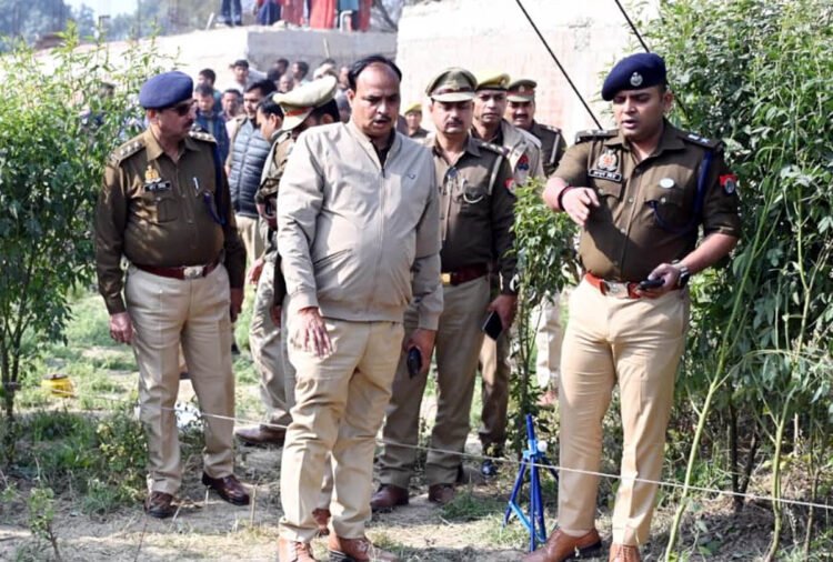 टीकर गांव में किसान की गला रेतकर निर्मम हत्या