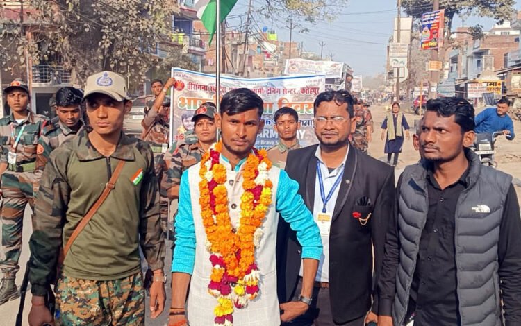 सेना दिवस पर आर्मी ट्रेनिंग सेंटर ने निकाली रैली