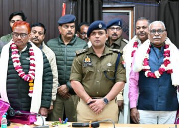 एसपी ने सेवानिवृत्त पुलिस कर्मियों को दी विदाई