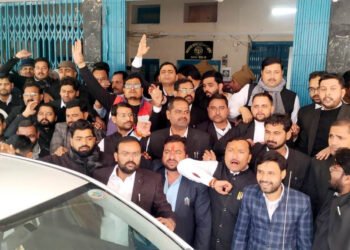 हैदरगढ़ टोल प्लाजा की घटना पर अधिवक्ताओं में नाराजगी