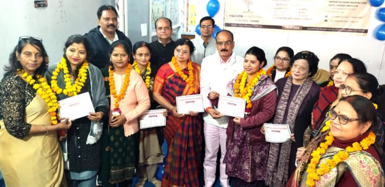 आदर्श व्यापार मंडल गर्ग गुट की महिला इकाई घोषित